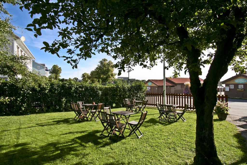 Hotell Laurentius Стренгнес Экстерьер фото